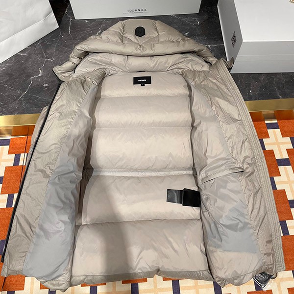 残り僅か マッカージュ MACKAGE FREYA ダウンジャケット 偽物 mas39145